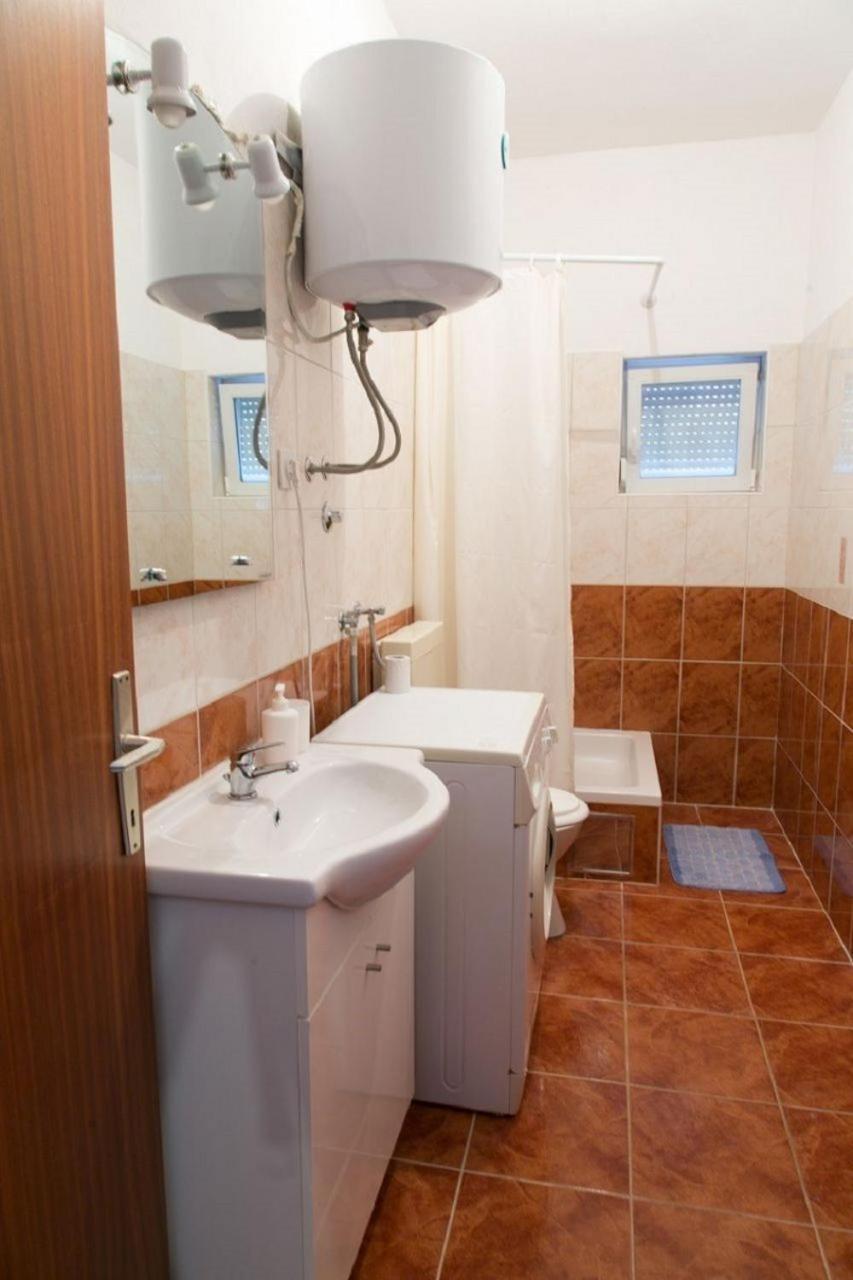 Apartments Ivica - 150M From Sea Трогір Екстер'єр фото