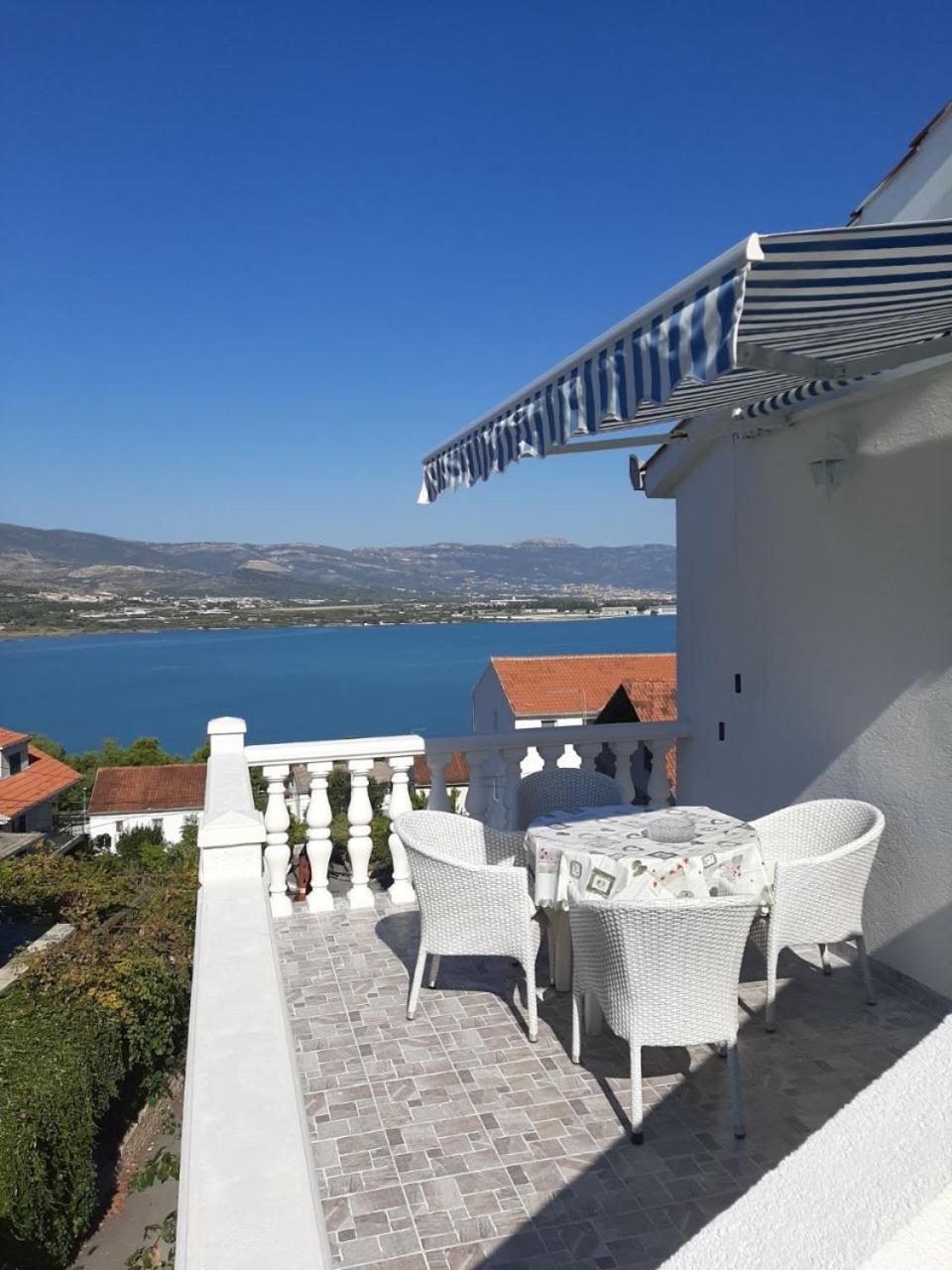 Apartments Ivica - 150M From Sea Трогір Екстер'єр фото